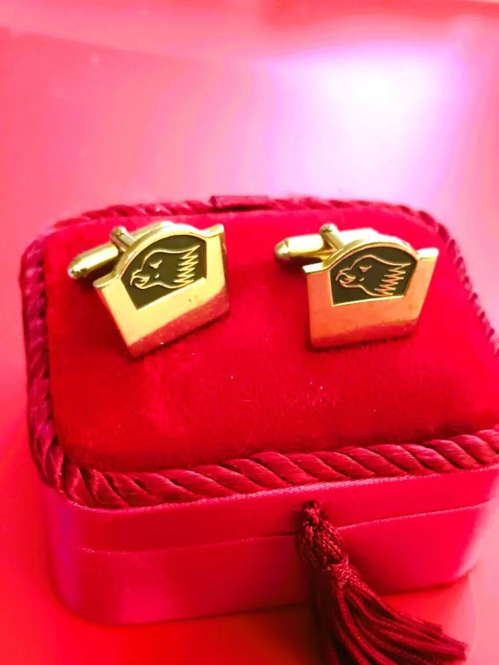 Anson Falcon Bird Head Cufflinks Vintage Gold Tone Black Enamel